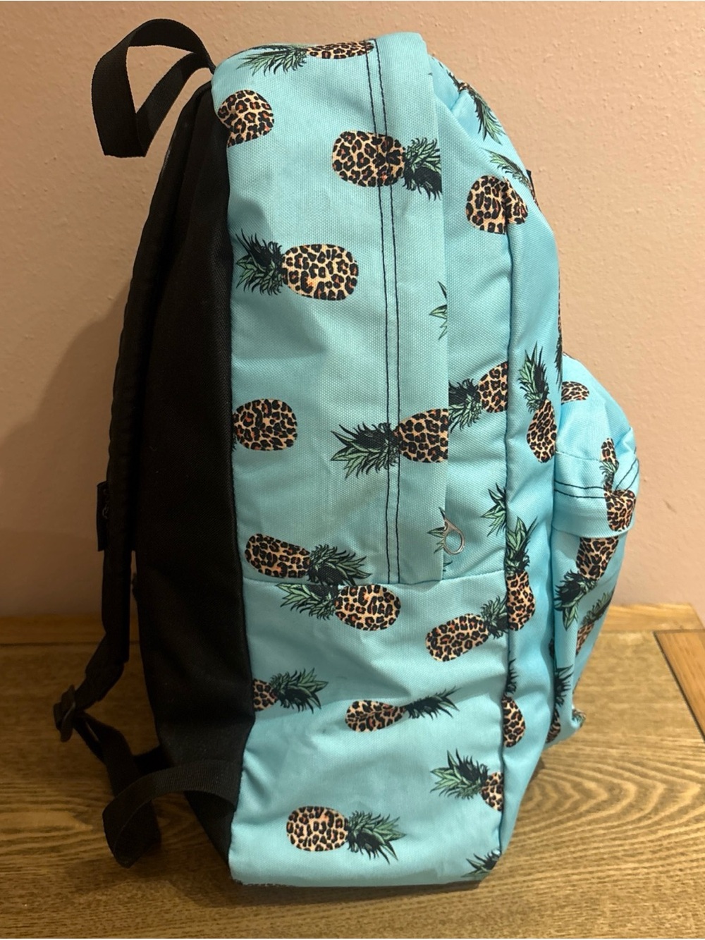 Jansport Backpack Crosstown Leopard Pineapple Student Travel - Picture 2 of 7